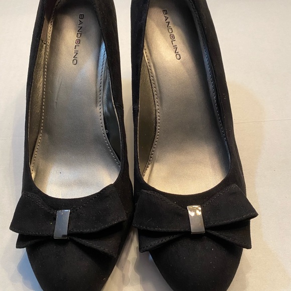 Bandolino Black Suede Wedge Hill Pump with Bow - Picture 4 of 8